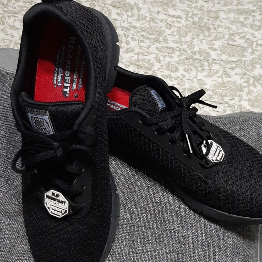 SKECHERS Shoes